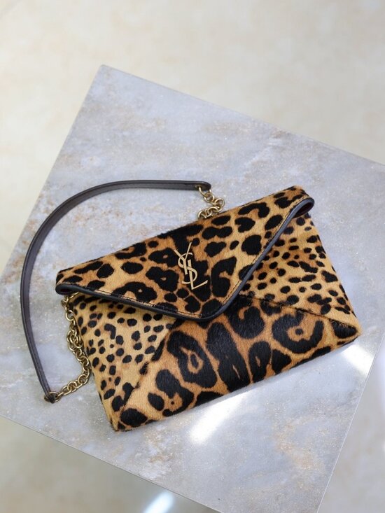 Saint Laurent​ Handbags - Saint Laurent leopard print envelope chain bag